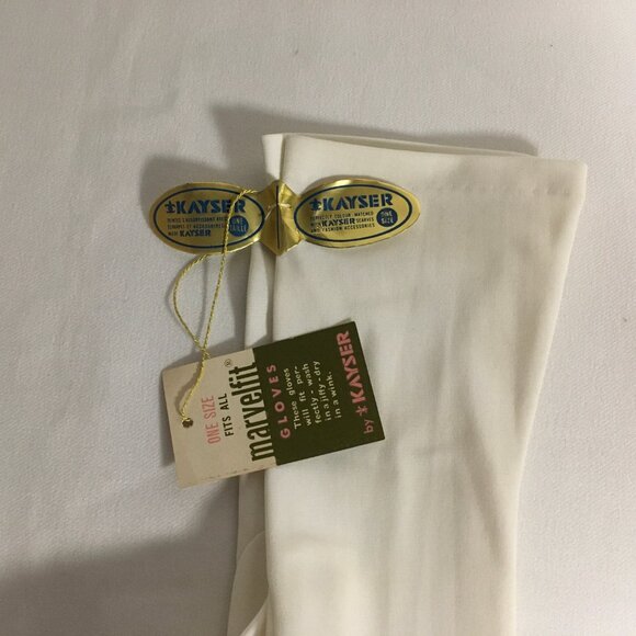 Vintage Kayser Womens Gloves Cream Off White Nylon Made In Canada Dress Up - Picture 2 of 4